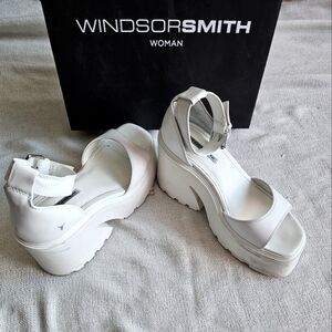 Windsorsmith platform heels/ Size 9